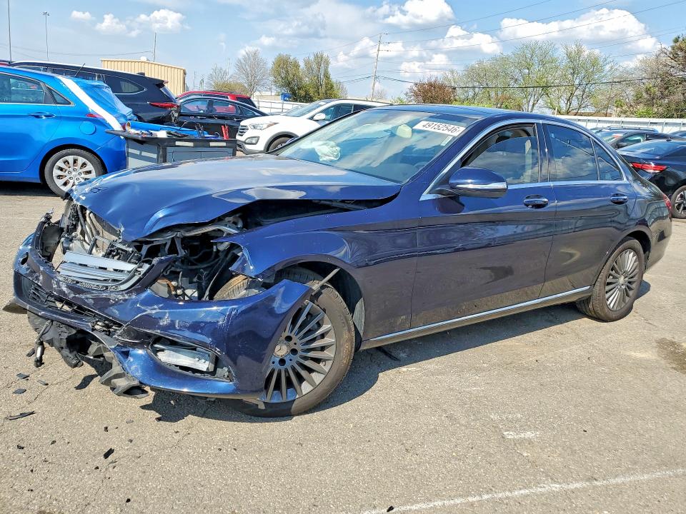 49152546 :رقم المزاد ، 55SWF4KB9FU027494 vin ، 2015 Mercedes-benz C مزاد بيع