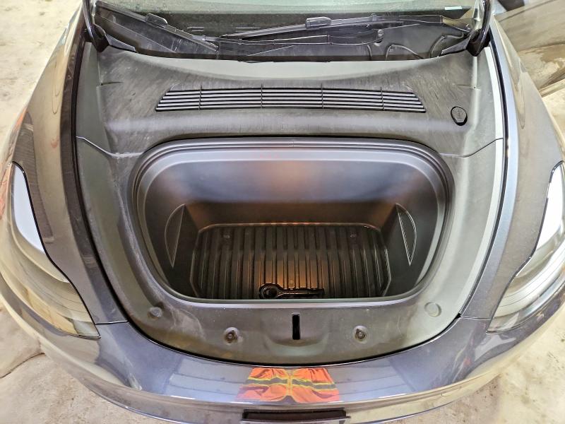 49793916 :رقم المزاد ، 7SAYGDEEXRA286299 vin ، 2024 Tesla Model Y مزاد بيع