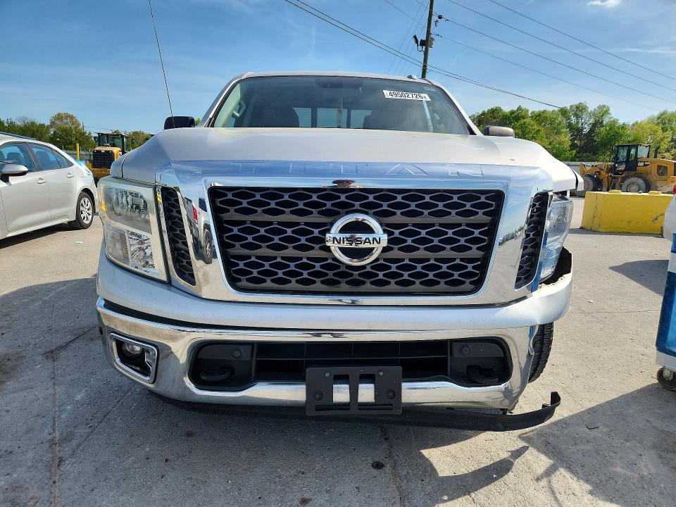 2017 Nissan Titan მანქანა იყიდება აუქციონზე, vin: 1N6AA1E54HN500685, აუქციონის ნომერი: 49502726