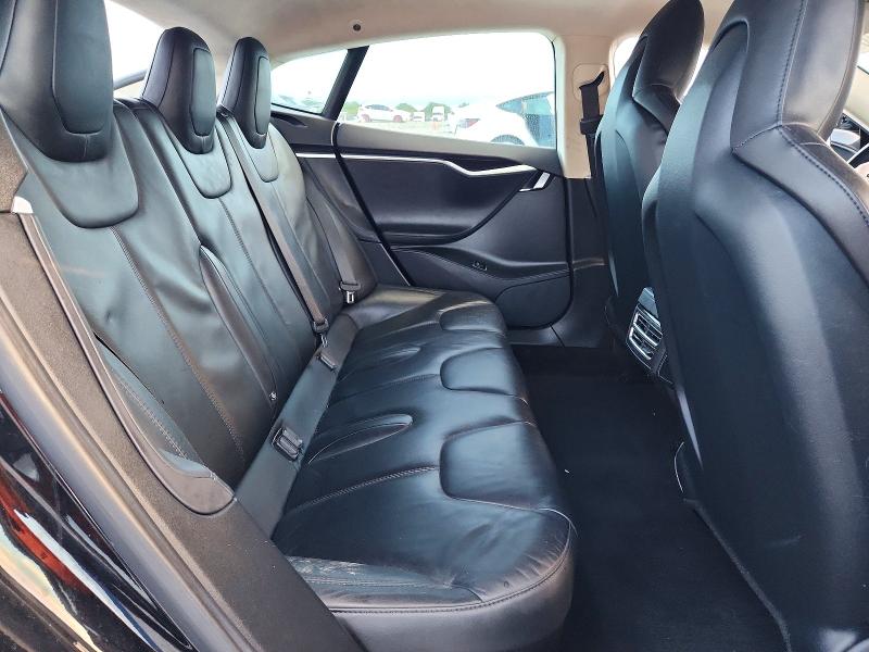 2015 Tesla Model S მანქანა იყიდება აუქციონზე, vin: 5YJSA1E12FF115822, აუქციონის ნომერი: 49298436