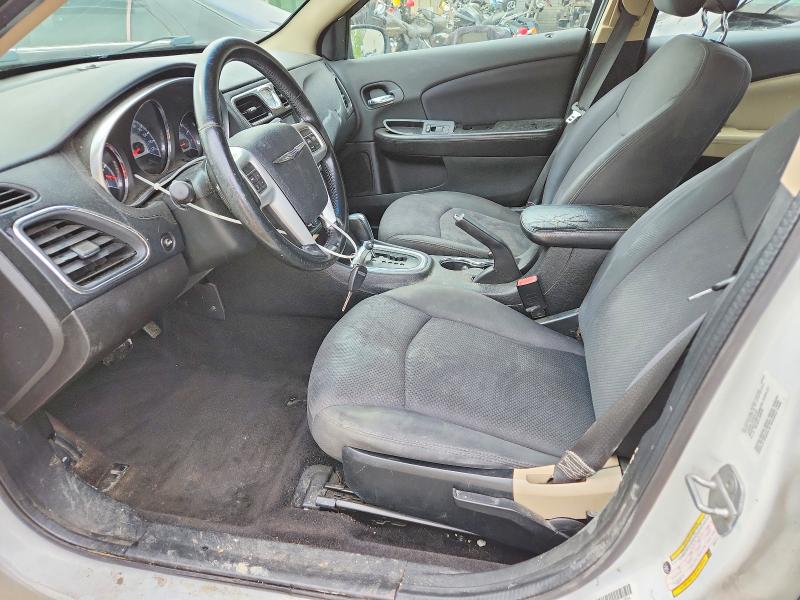 51479616 :رقم المزاد ، 1C3BC1FBXBN581371 vin ، 2011 Chrysler 200 مزاد بيع