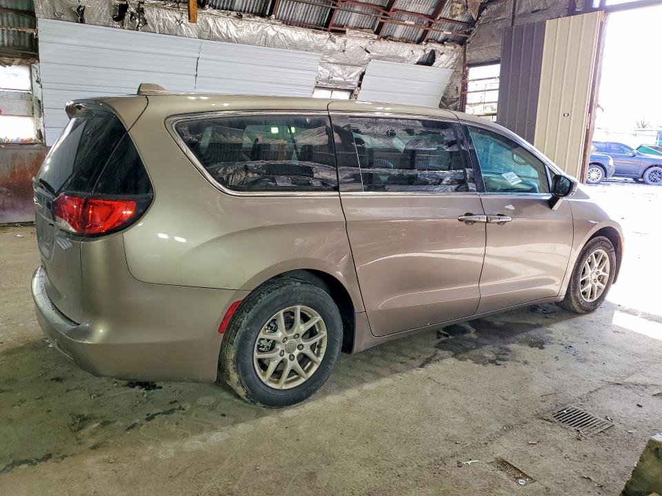 48845606 :رقم المزاد ، 2C4RC1DG3HR684149 vin ، 2017 Chrysler Pacifica مزاد بيع