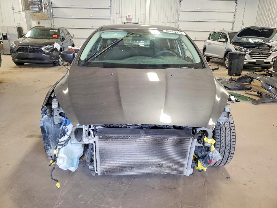 49843956 :رقم المزاد ، 1FADP3K28JL305068 vin ، 2018 Ford Focus مزاد بيع