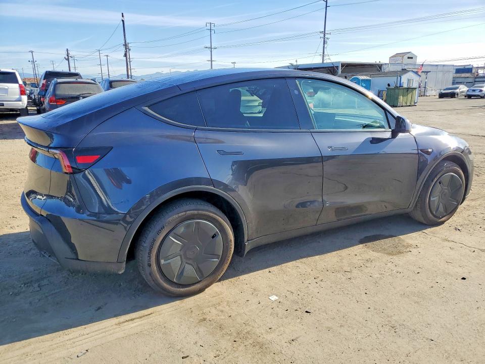 50976586 :رقم المزاد ، 7SAYGDED2TA586059 vin ، 2026 Tesla Model Y مزاد بيع