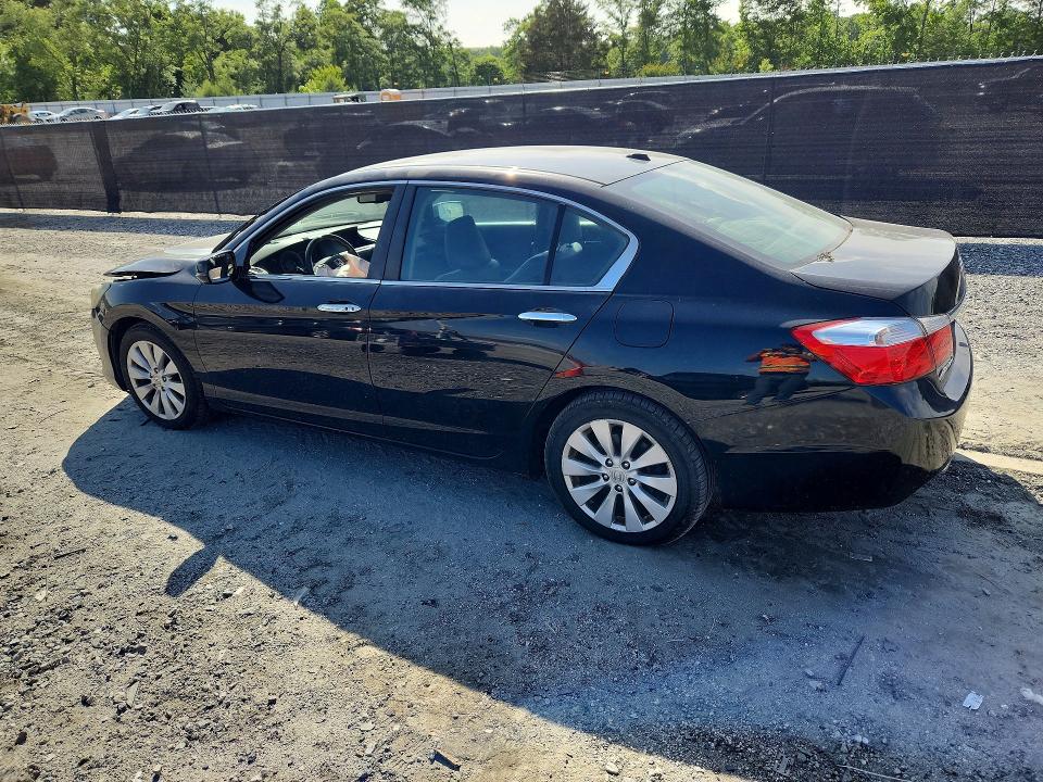 2013 Honda Accord მანქანა იყიდება აუქციონზე, vin: 1HGCR2F87DA071032, აუქციონის ნომერი: 51779646
