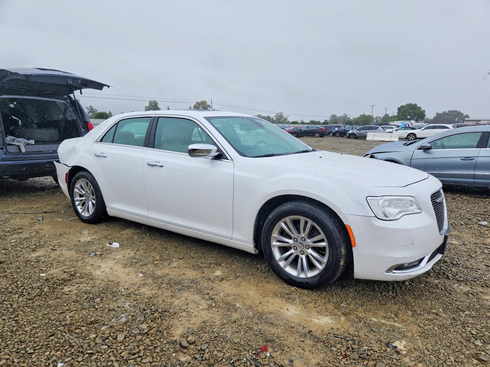 2015 Chrysler 300c მანქანა იყიდება აუქციონზე, vin: 2C3CCAEG0FH815601, აუქციონის ნომერი: 48713446