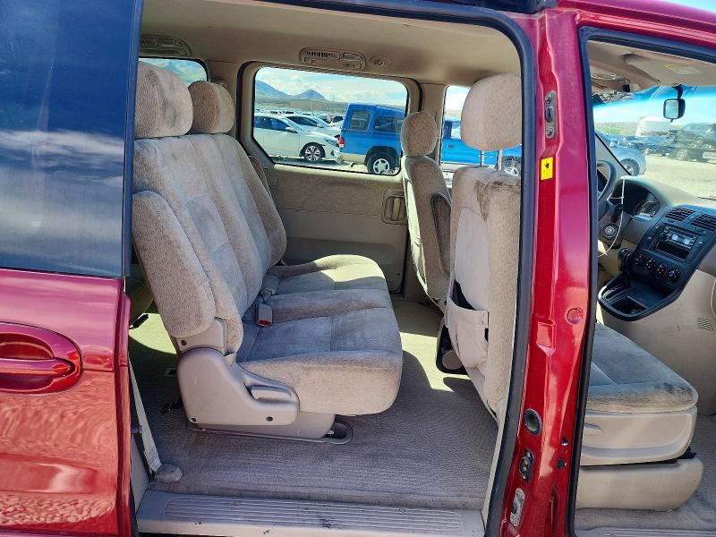 49601136 :رقم المزاد ، KNDUP131546570831 vin ، 2004 Kia Sedona مزاد بيع