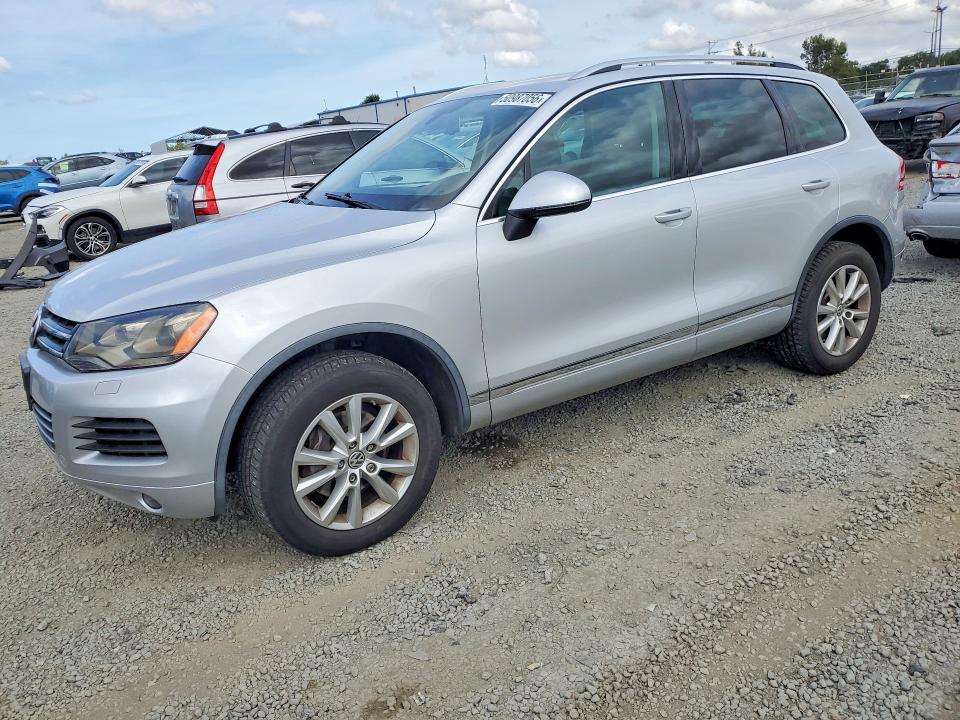 50987056 :رقم المزاد ، WVGEF9BP8DD001636 vin ، 2013 Volkswagen Touareg مزاد بيع