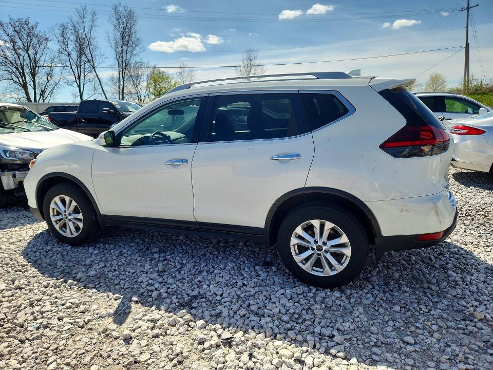 50751886 :رقم المزاد ، 5N1AT2MV1JC810780 vin ، 2018 Nissan Rogue مزاد بيع