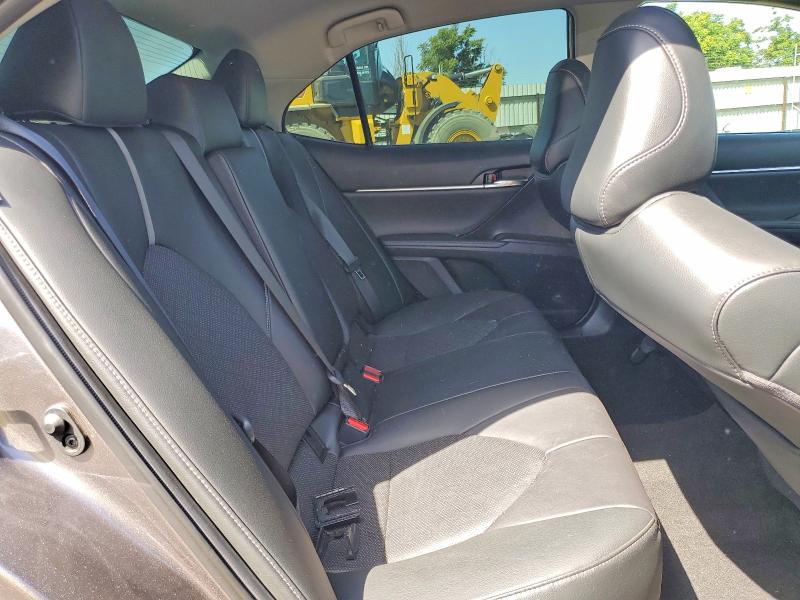 50199606 :رقم المزاد ، 4T1K61AK9NU621374 vin ، 2022 Toyota Camry مزاد بيع