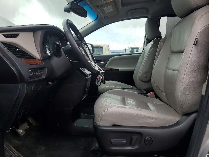 51820476 :رقم المزاد ، 5TDDK3DC1GS130717 vin ، 2016 Toyota Sienna مزاد بيع