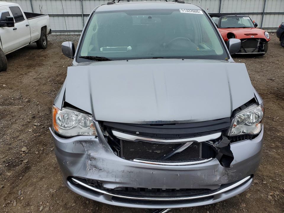 51322606 :رقم المزاد ، 2C4RC1BG8FR602349 vin ، 2015 Chrysler Town & Country مزاد بيع