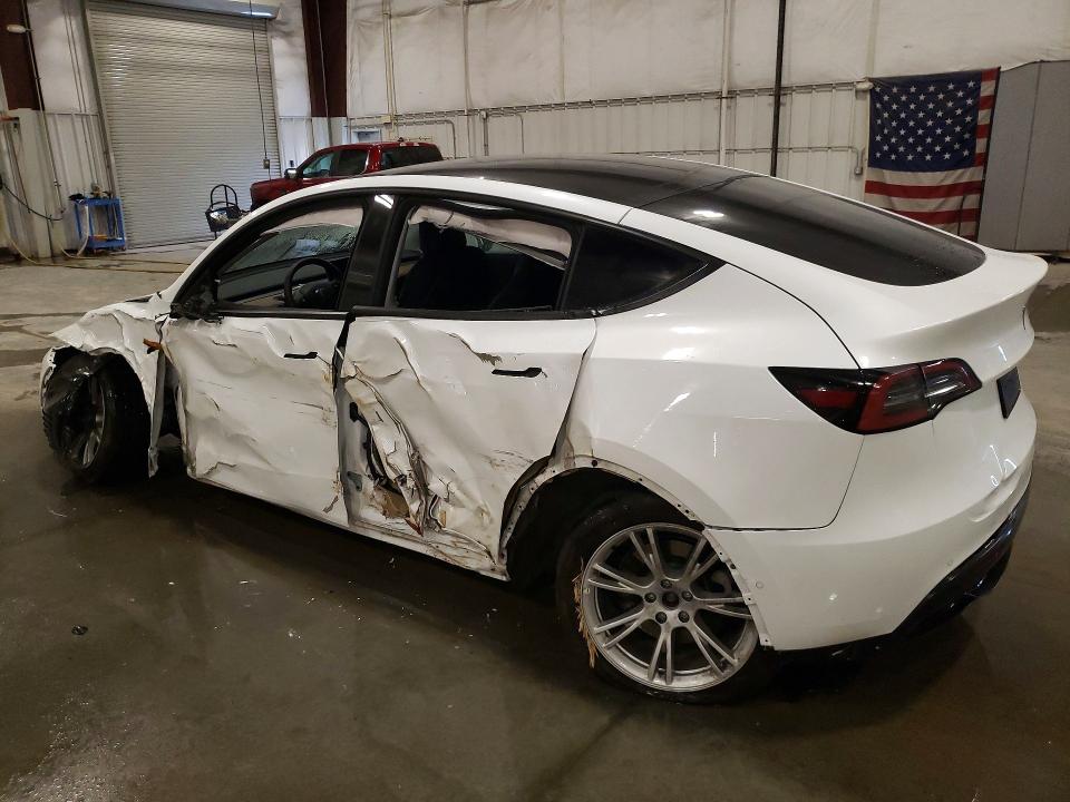48980986 :رقم المزاد ، 5YJYGDEE3MF188188 vin ، 2021 Tesla Model Y مزاد بيع