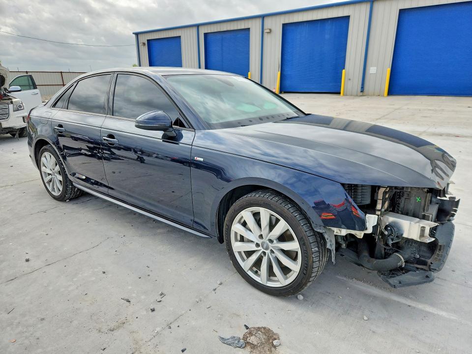 2018 Audi A4 მანქანა იყიდება აუქციონზე, vin: WAUDNAF42JA055108, აუქციონის ნომერი: 48811816