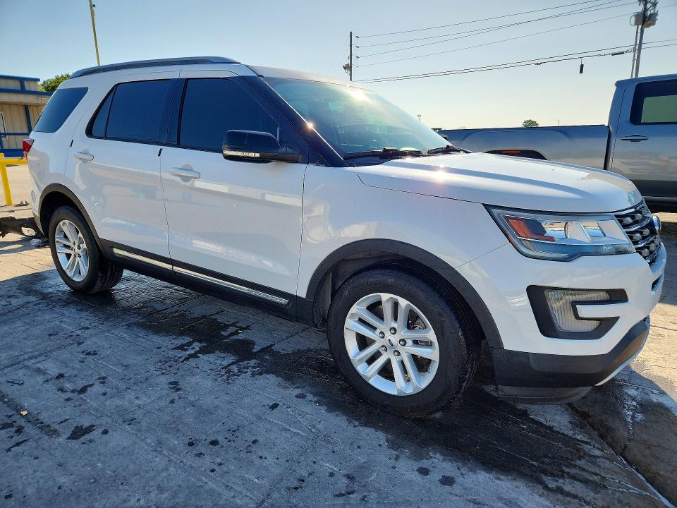 Продаж на аукціоні авто 2017 Ford Explorer, vin: 1FM5K7D89HGD48967, номер лоту: 50166556