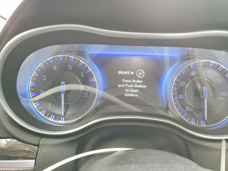 2015 Chrysler 300 მანქანა იყიდება აუქციონზე, vin: 2C3CCARG0FH830979, აუქციონის ნომერი: 49551756
