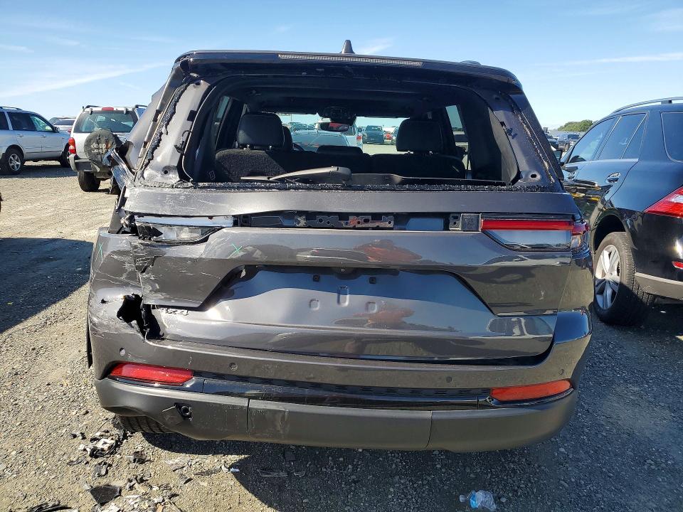 Продажа на аукционе авто 2023 Jeep Grand Cherokee, vin: 1C4RJHAG9PC660108, номер лота: 51134936