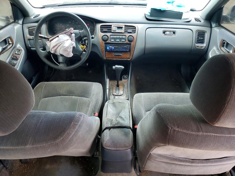 1999 Honda Accord მანქანა იყიდება აუქციონზე, vin: 1HGCG564XXA071017, აუქციონის ნომერი: 52050106