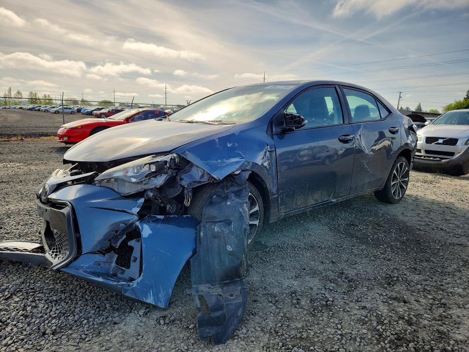 49677786 :رقم المزاد ، 5YFBURHE2HP575686 vin ، 2017 Toyota Corolla مزاد بيع
