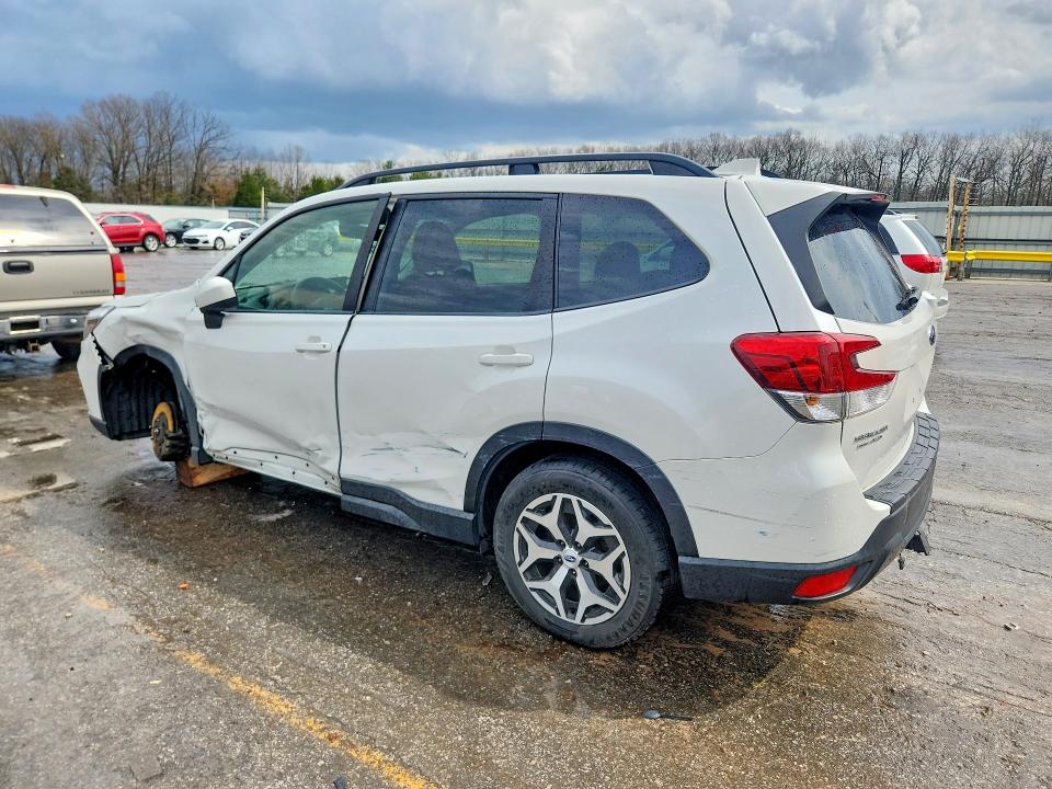 Продажа на аукционе авто 2021 Subaru Forester, vin: JF2SKAFC2MH537634, номер лота: 47973386