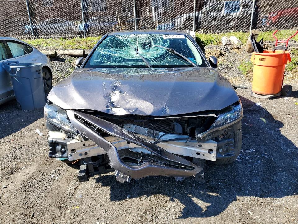 Продаж на аукціоні авто 2022 Toyota Camry, vin: 4T1G11AK5NU698067, номер лоту: 48316176