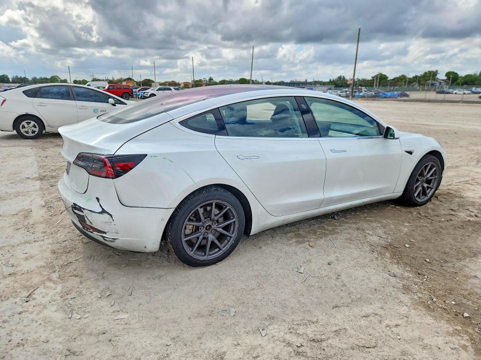Продаж на аукціоні авто 2018 Tesla Model 3, vin: 5YJ3E1EA4JF019658, номер лоту: 51320076