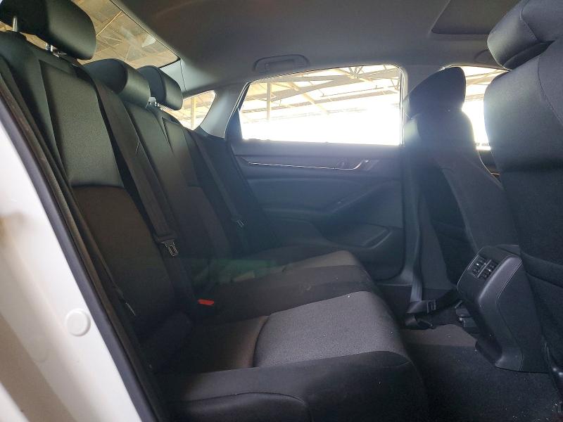 51009756 :رقم المزاد ، 1HGCV1F46JA268109 vin ، 2018 Honda Accord مزاد بيع