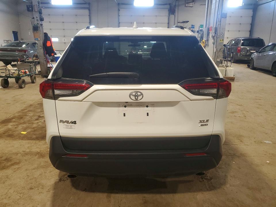 Продажа на аукционе авто 2022 Toyota Rav4, vin: 2T3R1RFV5NW274437, номер лота: 50621966