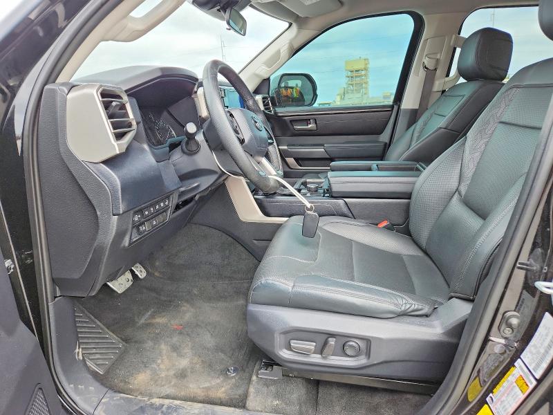 Продажа на аукционе авто 2022 Toyota Tundra, vin: 5TFLA5DBXNX032343, номер лота: 49246216