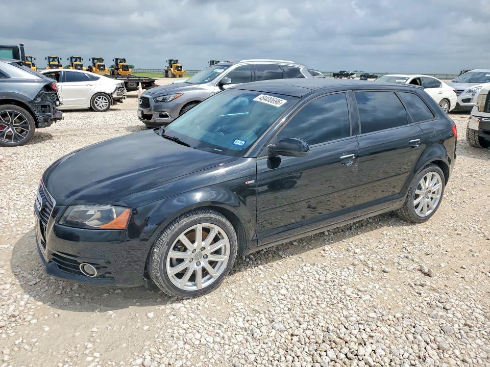 Продажа на аукционе авто 2011 Audi A3, vin: WAUMFAFM8BA136564, номер лота: 49400696