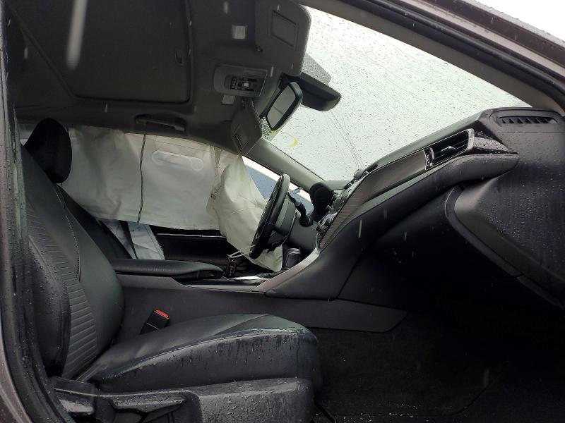 48737606 :رقم المزاد ، 4T1B11HK4KU846799 vin ، 2019 Toyota Camry مزاد بيع
