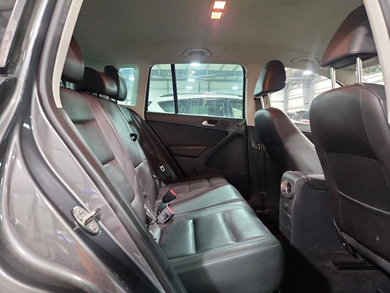 2014 Volkswagen Tiguan მანქანა იყიდება აუქციონზე, vin: WVGBV3AX8EW625883, აუქციონის ნომერი: 51319466