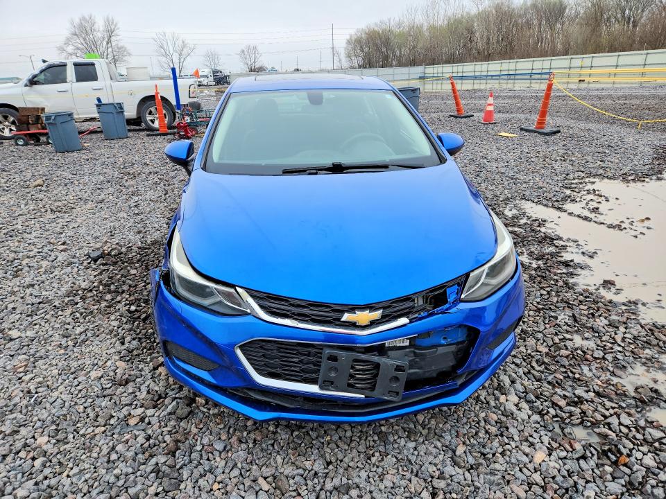 48611026 :رقم المزاد ، 1G1BE5SMXH7199156 vin ، 2017 Chevrolet Cruze مزاد بيع