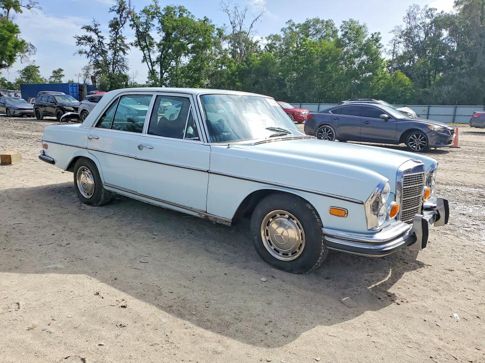 1971 Mercedes Benz 280 მანქანა იყიდება აუქციონზე, vin: 10801612074016, აუქციონის ნომერი: 49234386