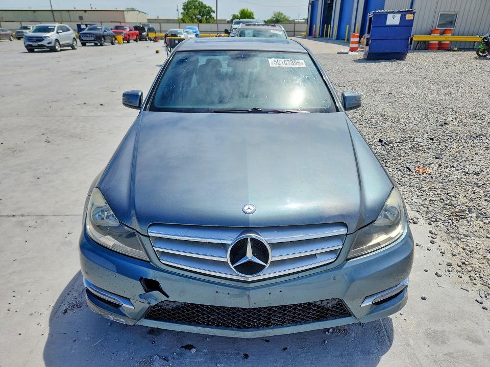 Продажа на аукционе авто 2012 Mercedes-benz C, vin: WDDGF4HB7CA642567, номер лота: 50187396
