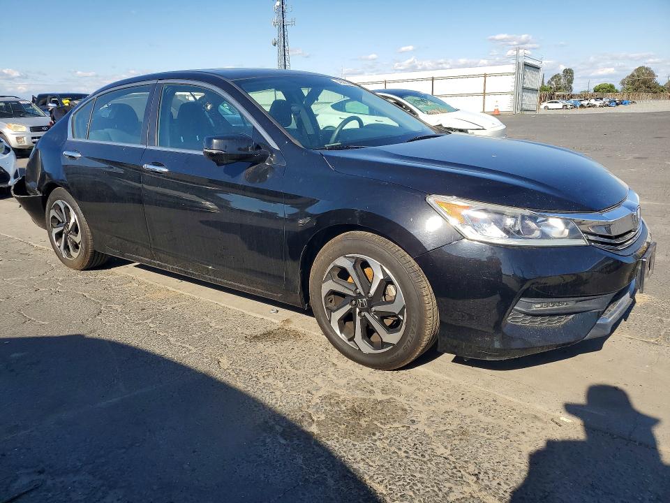 49985866 :رقم المزاد ، 1HGCR2F73GA076241 vin ، 2016 Honda Accord مزاد بيع