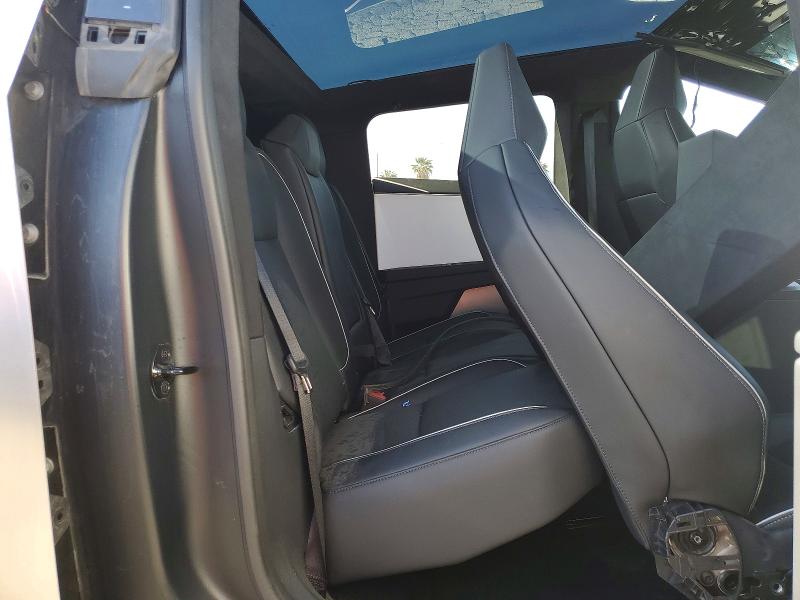 2024 Tesla Cybertruck მანქანა იყიდება აუქციონზე, vin: 7G2CEHED1RA038421, აუქციონის ნომერი: 51473656