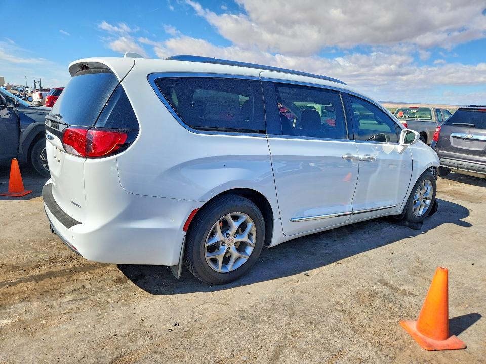 Продаж на аукціоні авто 2018 Chrysler Pacifica, vin: 2C4RC1EG7JR271302, номер лоту: 49750726