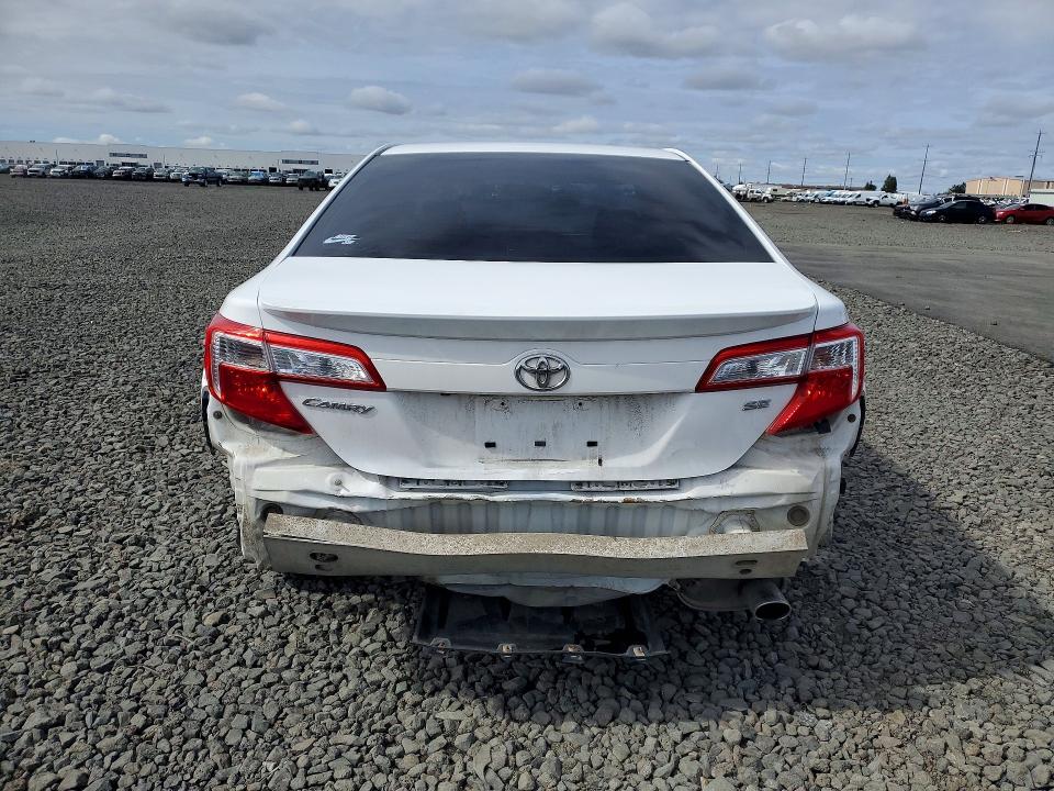 2014 Toyota Camry მანქანა იყიდება აუქციონზე, vin: 4T1BF1FK2EU365958, აუქციონის ნომერი: 48265716