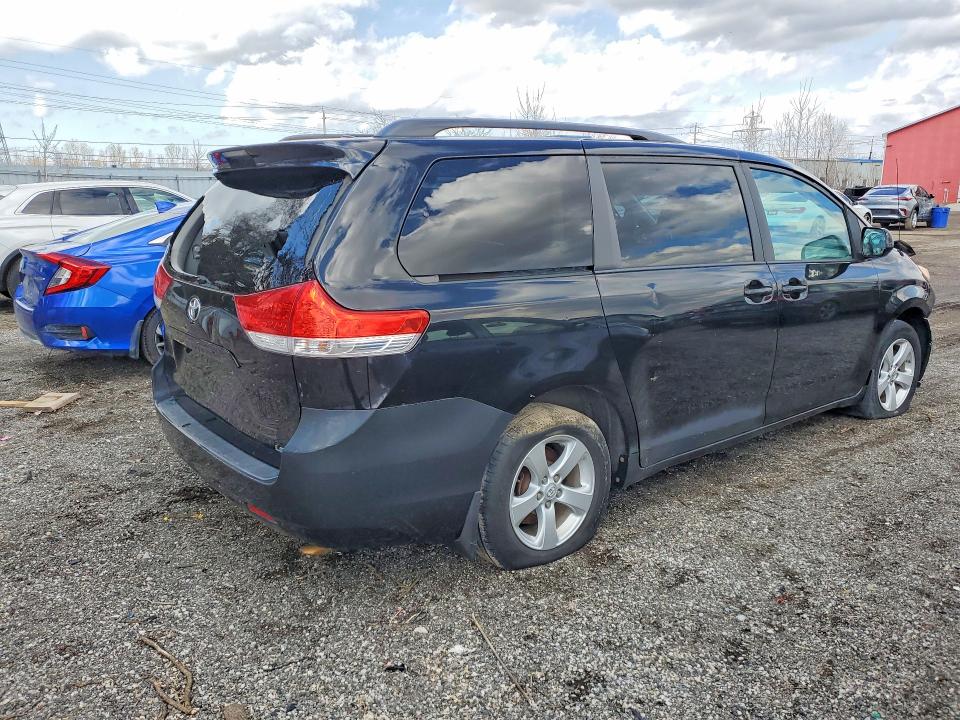 Продажа на аукционе авто 2013 Toyota Sienna, vin: 5TDKA3DC9DS016972, номер лота: 53390984