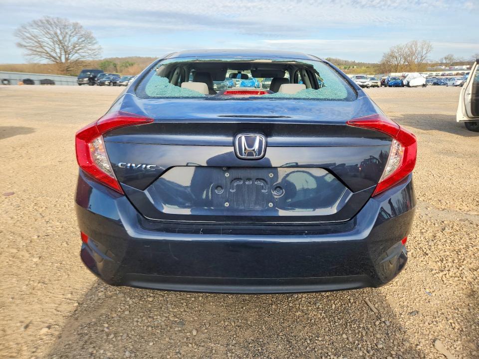 Продаж на аукціоні авто 2018 Honda Civic, vin: 19XFC2F58JE042165, номер лоту: 50692406