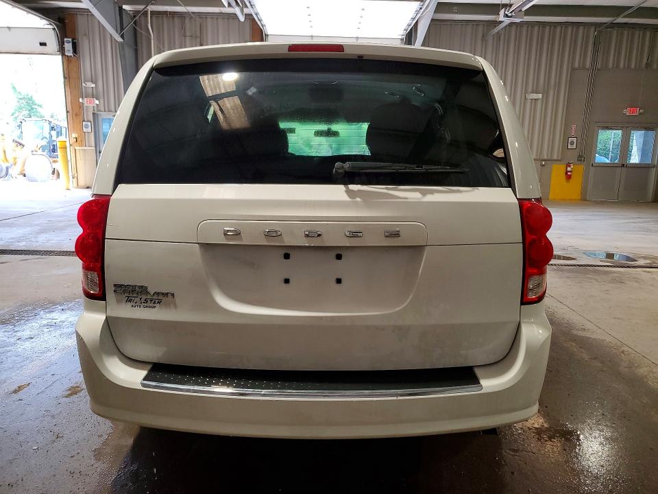 Продажа на аукционе авто 2014 Dodge Grand Caravan, vin: 2C4RDGBG1ER171688, номер лота: 51514056