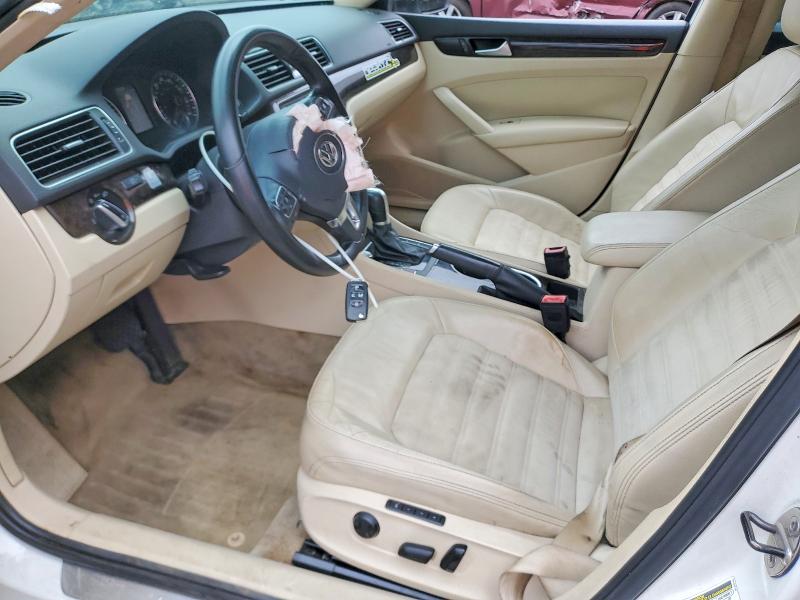2014 Volkswagen Passat მანქანა იყიდება აუქციონზე, vin: 1VWCN7A35EC119861, აუქციონის ნომერი: 50261526