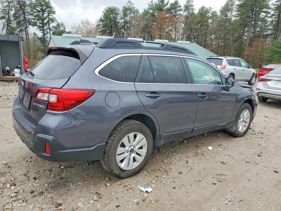 51779426 :رقم المزاد ، 4S4BSACC9J3321951 vin ، 2018 Subaru Outback مزاد بيع