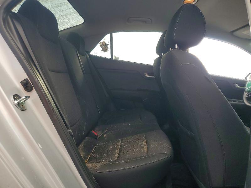47969296 :رقم المزاد ، 3KPA24AD0NE466484 vin ، 2022 Kia Rio مزاد بيع