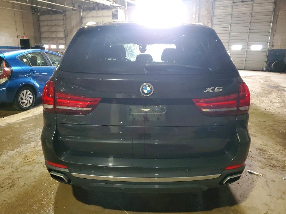 49978246 :رقم المزاد ، 5UXKR0C50JL072885 vin ، 2018 Bmw X5 مزاد بيع