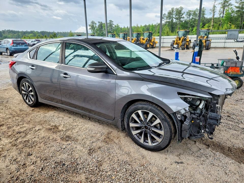 51442486 :رقم المزاد ، 1N4AL3AP7HC110794 vin ، 2017 Nissan Altima مزاد بيع