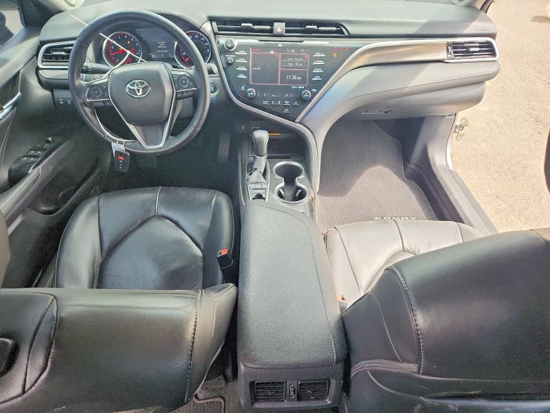 51209816 :رقم المزاد ، 4T1BZ1HK1JU006924 vin ، 2018 Toyota Camry مزاد بيع