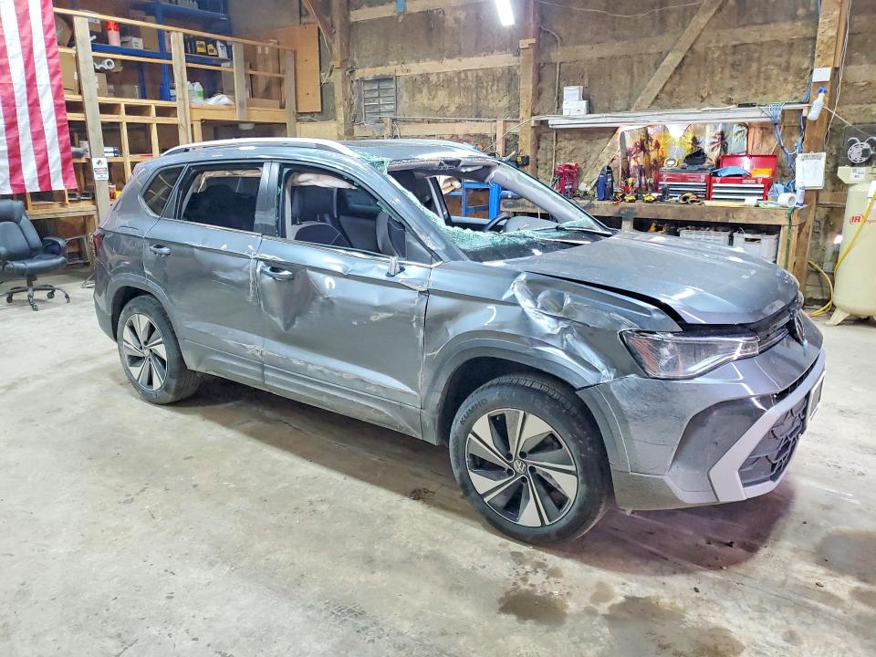46780126 :رقم المزاد ، 3VVVC7B20SM009769 vin ، 2025 Volkswagen Taos مزاد بيع