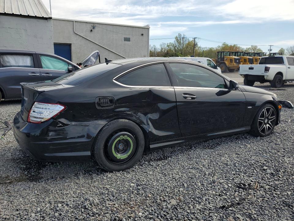 Продажа на аукционе авто 2014 Mercedes-benz C, vin: WDDGJ4HB5EG289969, номер лота: 50994396
